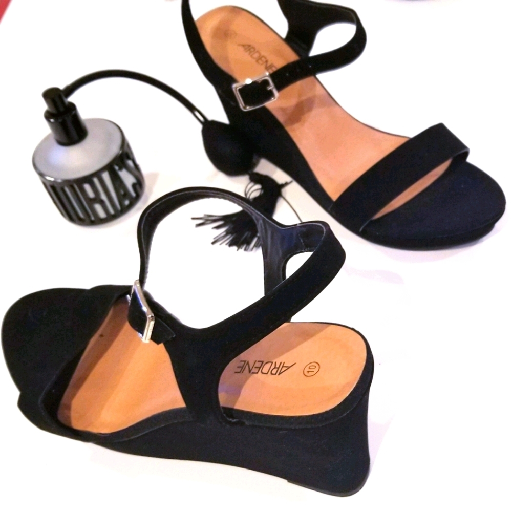 Ardene Wedge